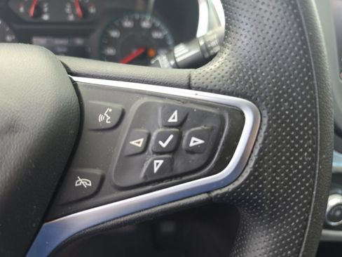 Used 2022 Chevrolet Equinox LS FWD image 15