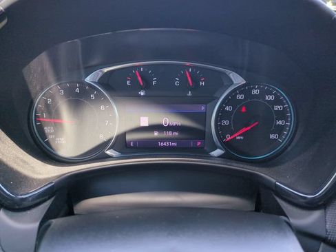 Used 2022 Chevrolet Equinox RS w/ RS Leather Package FWD image 33