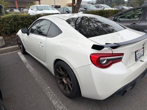 Used 2017 Toyota 86 860 Special Edition image 8