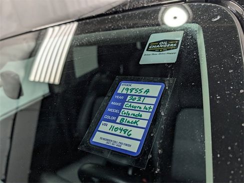 Used 2021 Chevrolet Colorado Z71 w/ Z71 Midnight Edition image 27