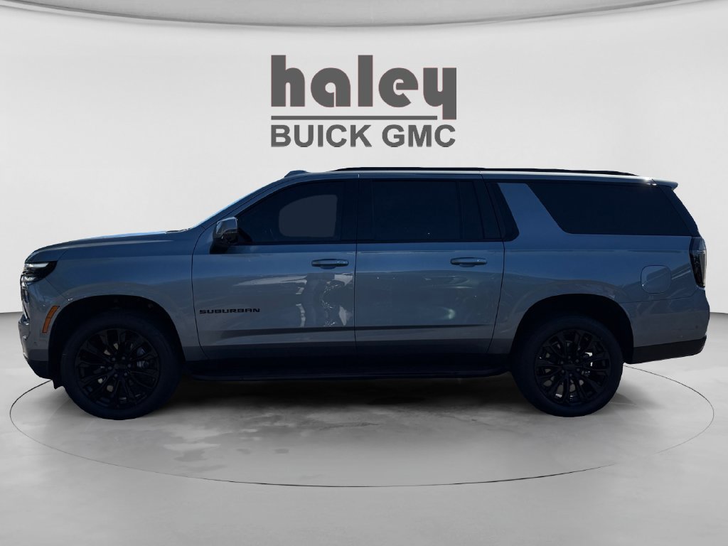 Used 2025 Chevrolet Suburban RST w/ Comfort Package AWD/4WD image 2
