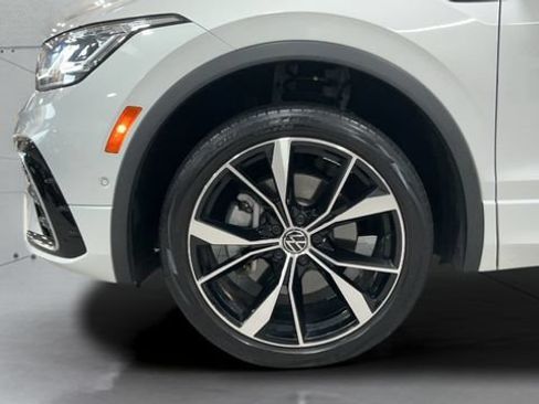 Certified 2023 Volkswagen Tiguan SEL R-Line AWD/4WD image 23