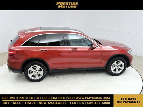 Used 2018 Mercedes-Benz GLC 300 4MATIC image 19
