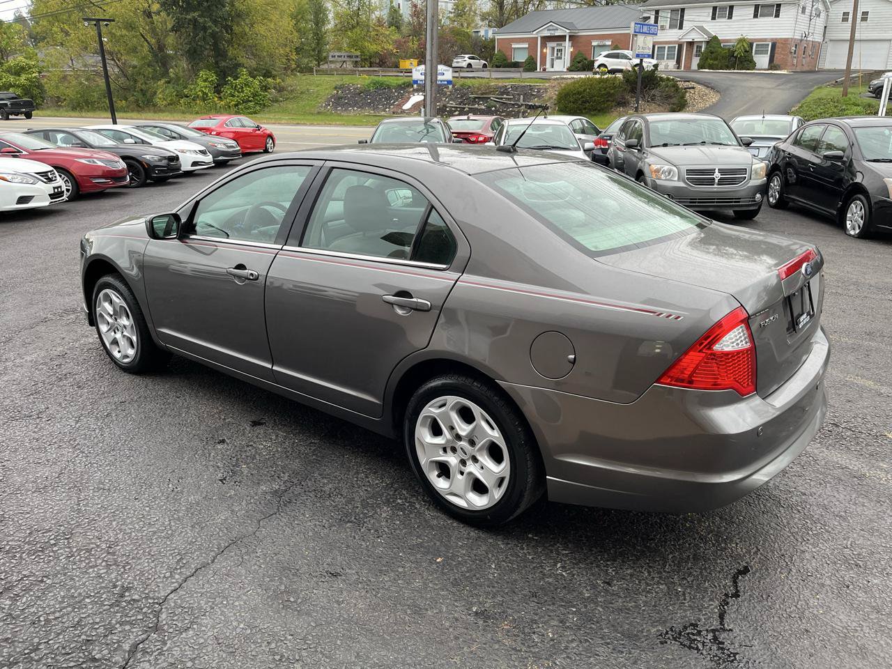 Used 2010 Ford Fusion SE FWD image 11