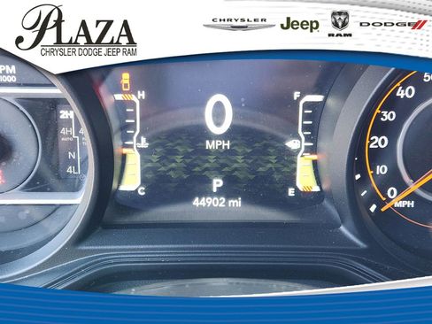 Certified 2024 Jeep Gladiator Mojave image 34