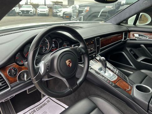 Used 2014 Porsche Panamera AWD/4WD image 21