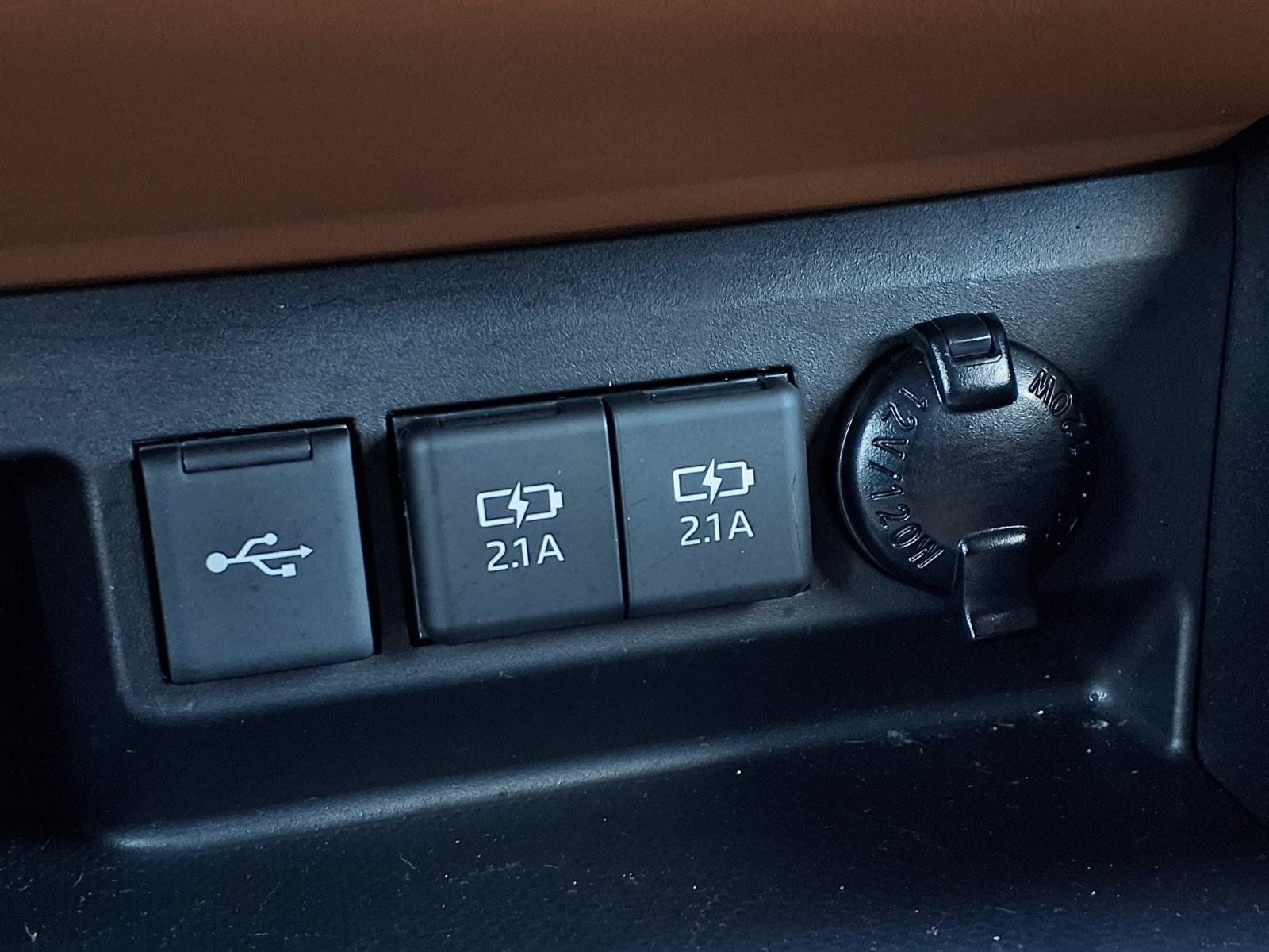 Used 2021 Toyota Highlander Platinum FWD image 23