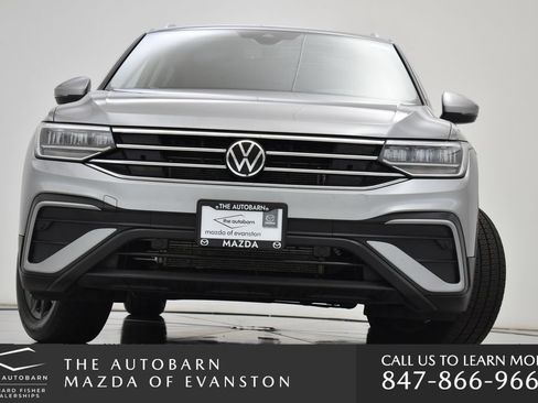 Used 2022 Volkswagen Tiguan SE AWD/4WD image 5