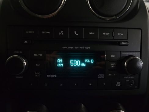 Used 2017 Jeep Patriot Latitude image 25