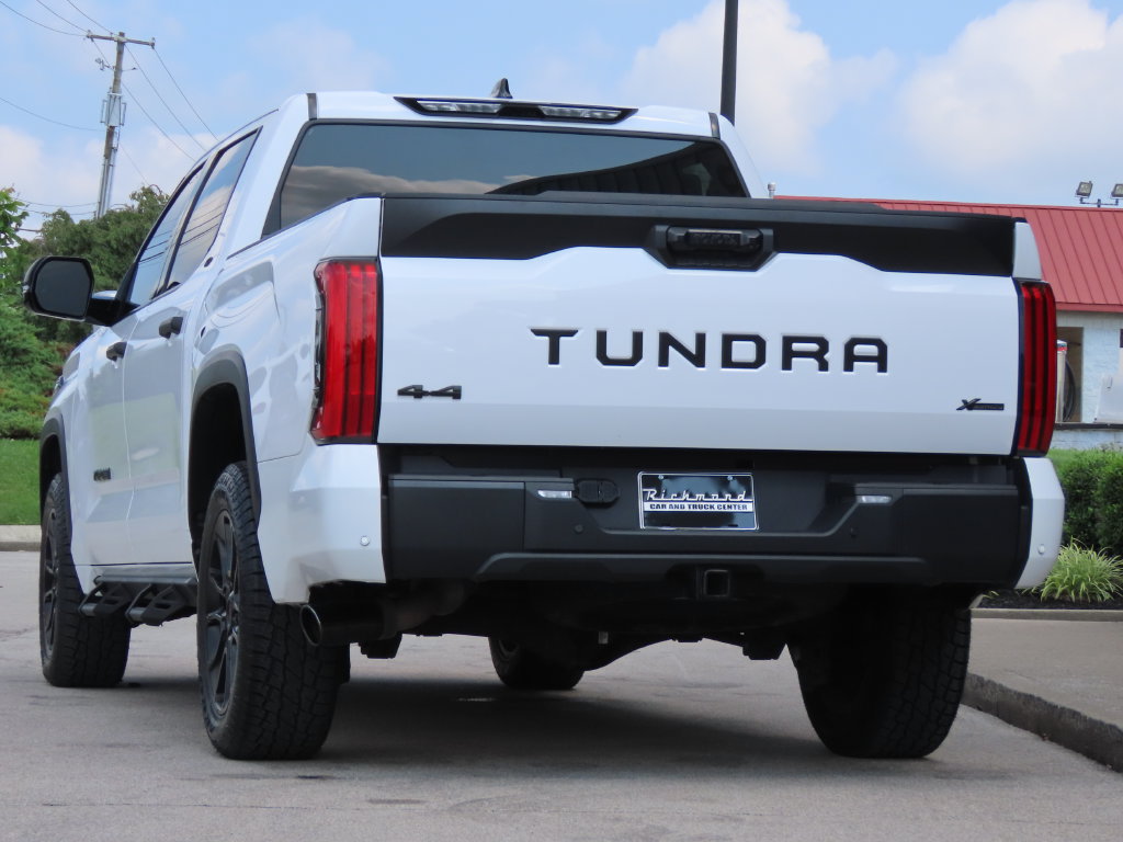Used 2023 Toyota Tundra SR5 w/ SR5 Convenience Package AWD/4WD image 11