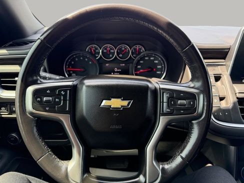 Used 2021 Chevrolet Suburban LT RWD image 46