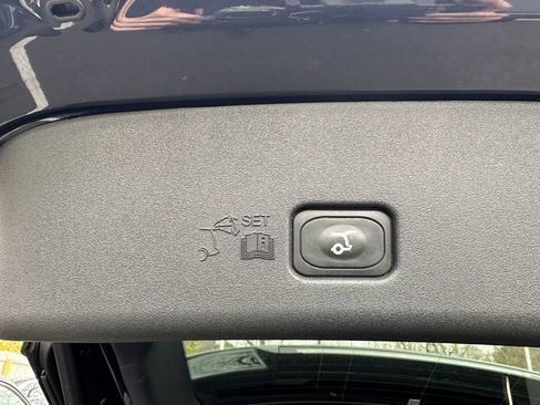 Used 2024 Lincoln Nautilus Reserve image 29