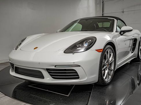 Certified 2019 Porsche 718 Boxster image 16
