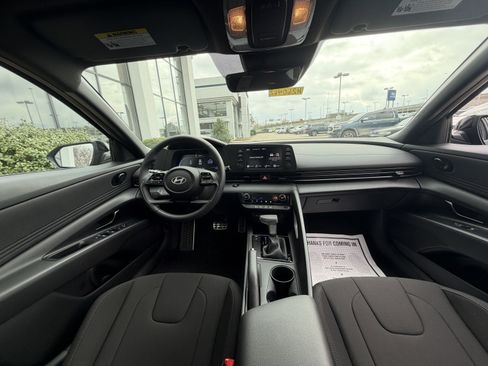 New 2026 Hyundai Elantra Sport FWD image 21