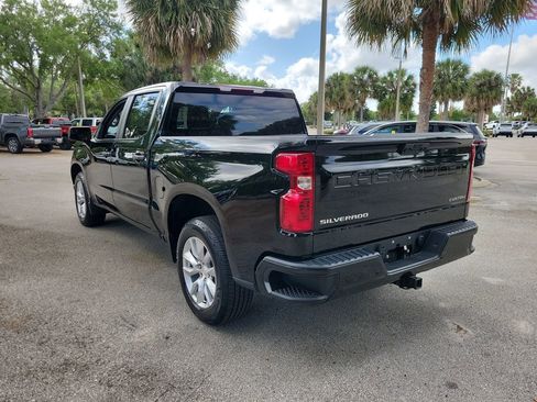 Used 2023 Chevrolet Silverado 1500 Custom image 4