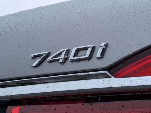 Used 2019 BMW 740i 740i w/ Executive Package image 33