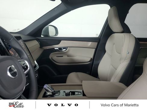 Used 2026 Volvo XC90 B6 Plus w/ Protection Package Premier image 24