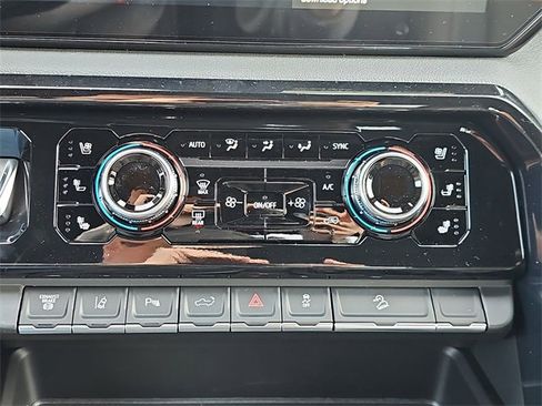 New 2026 GMC Sierra 2500 AT4 w/ AT4 Premium Plus Package image 24