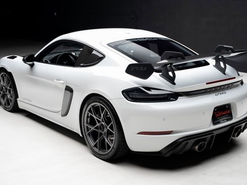 Used 2023 Porsche 718 Cayman GT4 RS w/ Weissach Package RWD image 26