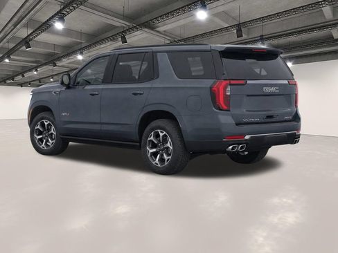 Used 2026 GMC Yukon AT4 w/ AT4 Premium Plus Package AWD/4WD image 3