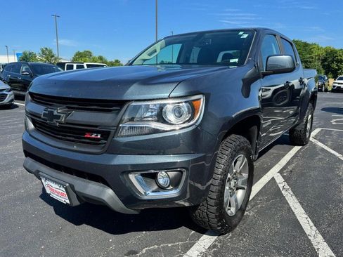 Used 2019 Chevrolet Colorado Z71 AWD/4WD image 8