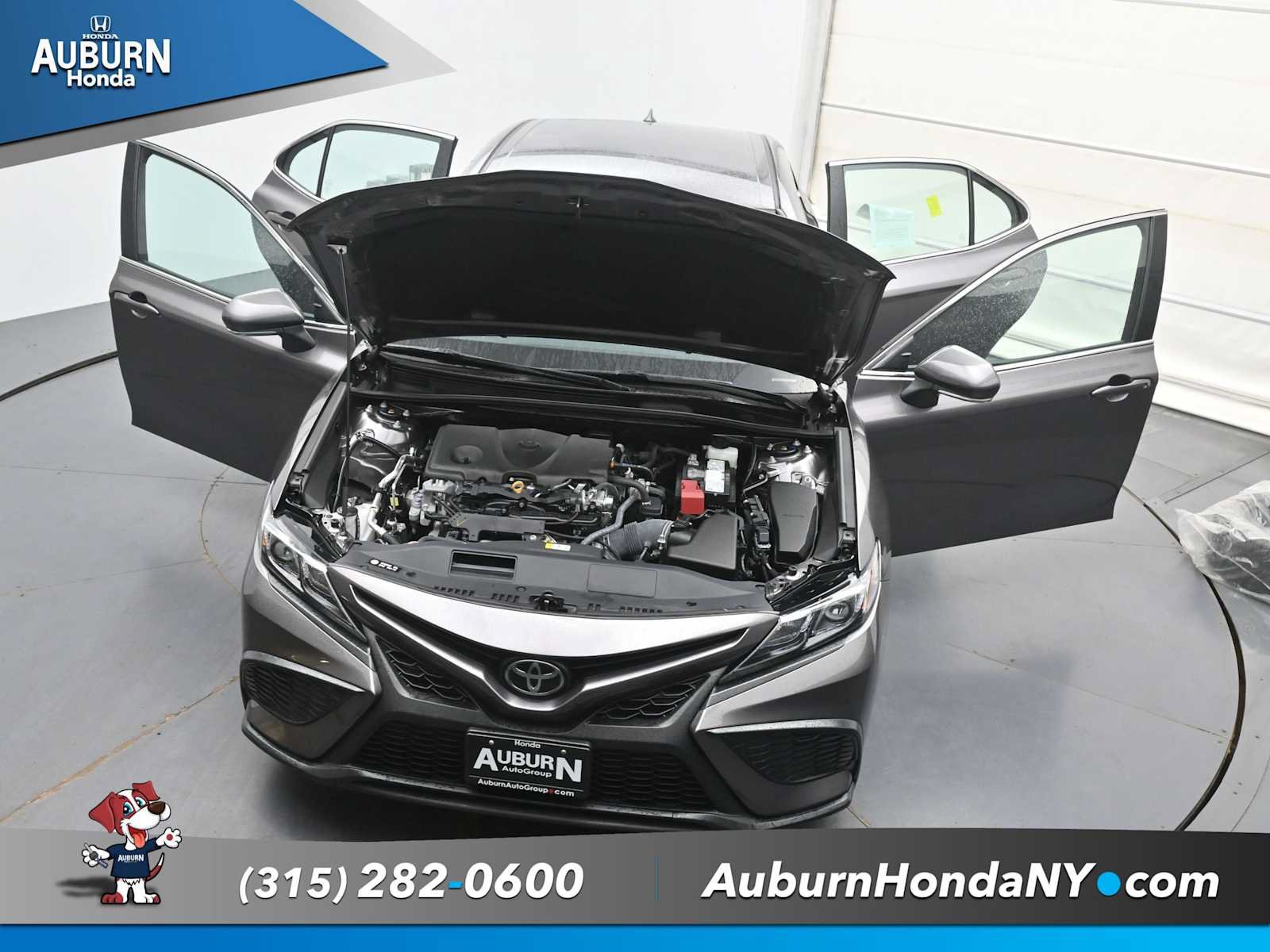Used 2024 Toyota Camry SE AWD/4WD image 34