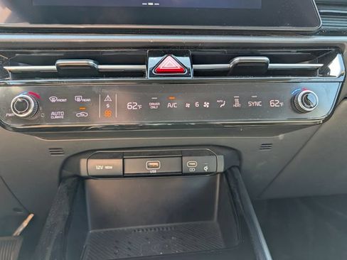 Used 2024 Kia Niro Wind FWD image 24