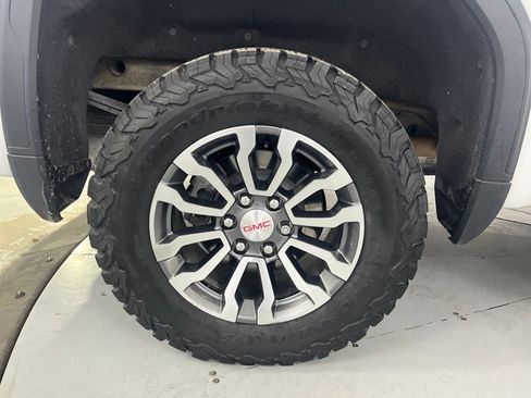 Used 2020 GMC Sierra 1500 AT4 w/ AT4 Premium Package image 15
