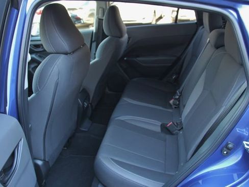 Certified 2025 Subaru Crosstrek 2.0i Premium image 31