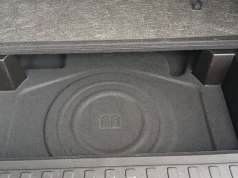 Used 2021 Chevrolet Equinox LS w/ LPO, Blackout Package image 15