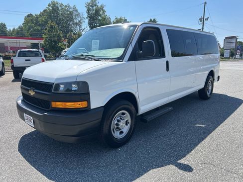 Used 2020 Chevrolet Express 3500 LS RWD image 5