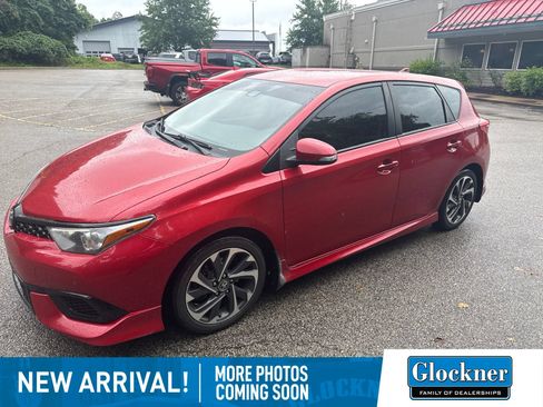 Used 2017 Toyota Corolla iM w/ All-Weather Mat Package FWD image 1