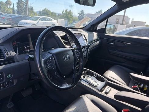 Used 2023 Honda Ridgeline Black Edition image 3