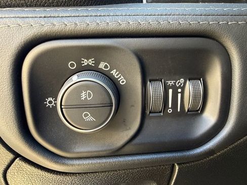Used 2022 RAM 1500 Limited image 25
