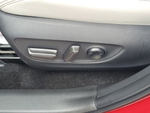 Used 2025 Toyota RAV4 XLE Premium FWD image 16