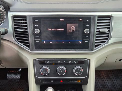 Used 2018 Volkswagen Atlas SE FWD image 17