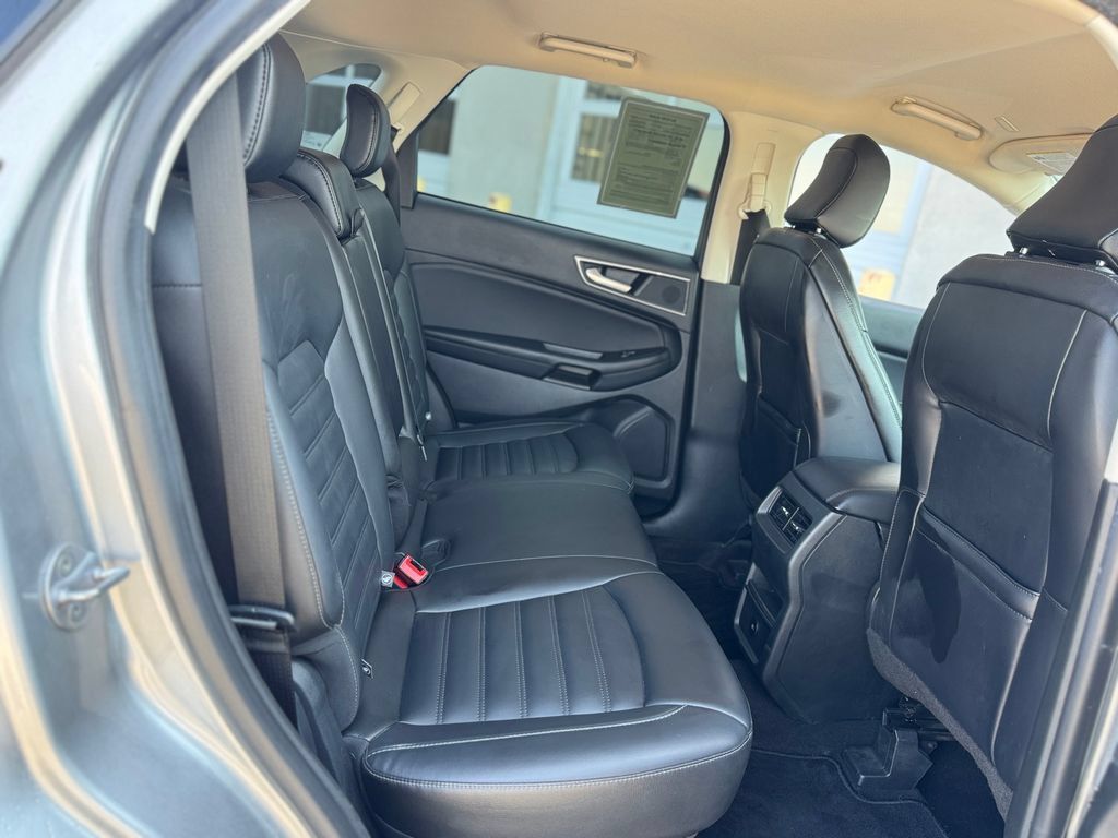 Used 2024 Ford Edge SEL AWD/4WD image 29