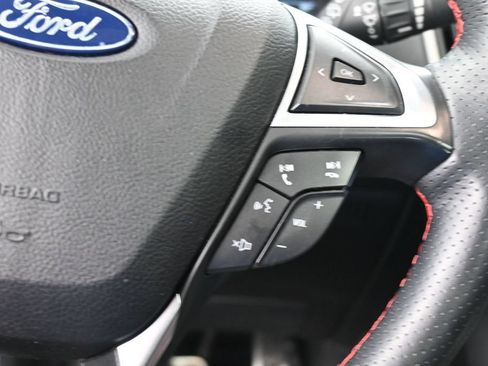 Used 2022 Ford Edge ST-Line AWD/4WD image 42