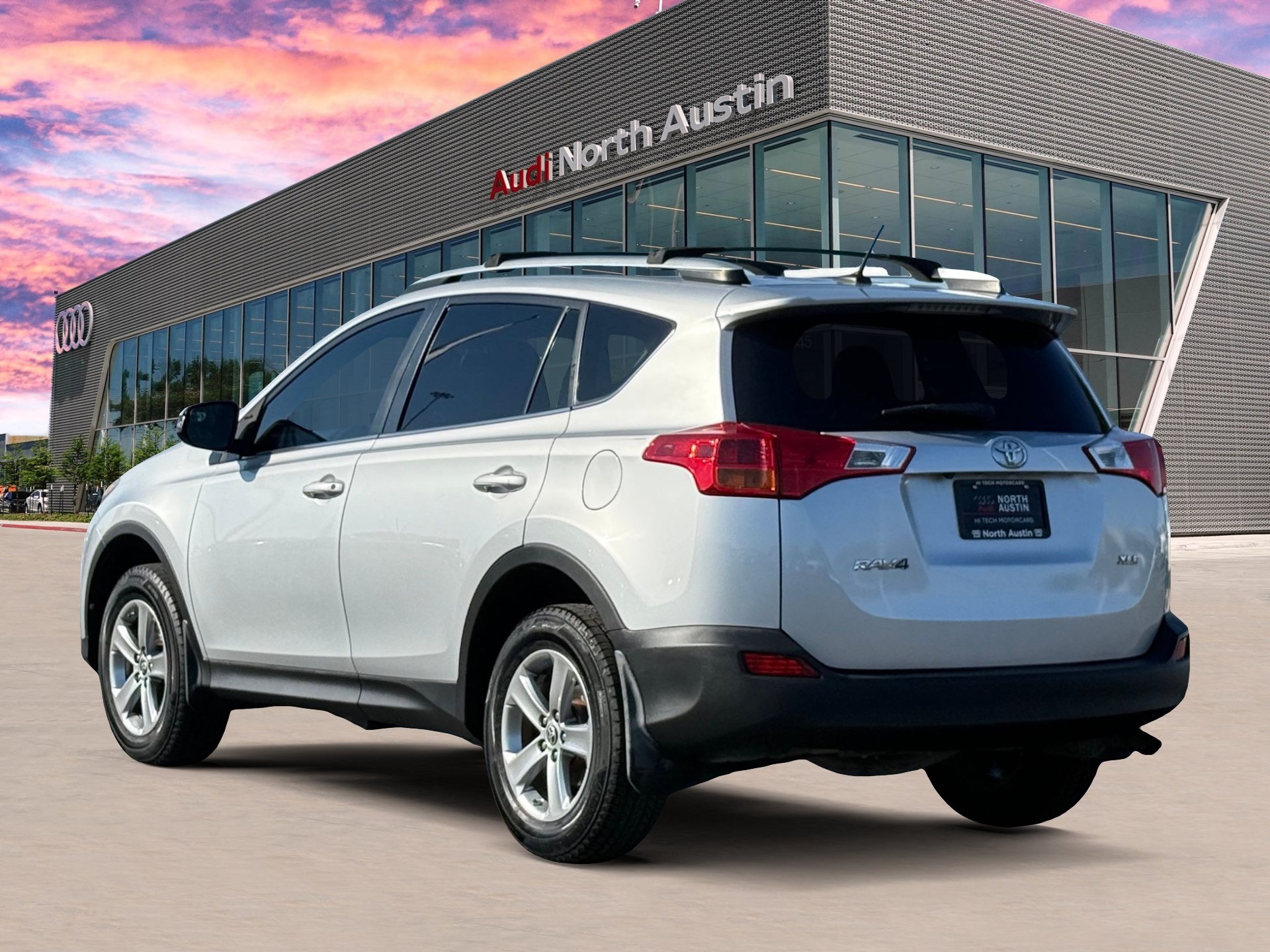 Used 2015 Toyota RAV4 XLE FWD image 7