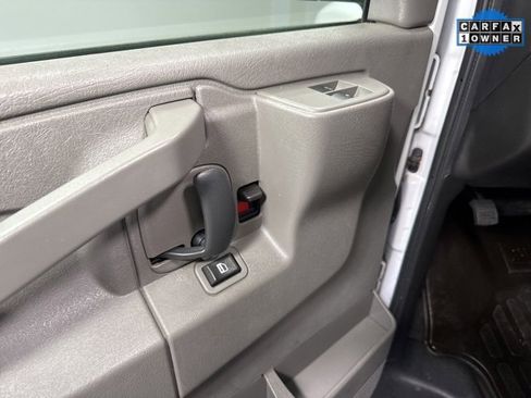 Used 2016 Chevrolet Express 2500 LS image 6