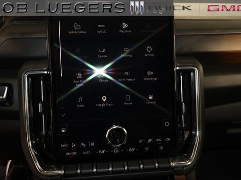 Used 2026 GMC Yukon XL Denali w/ Denali Reserve Package AWD/4WD image 25