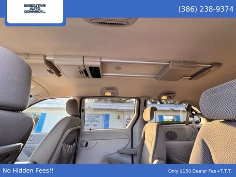 Used 2007 Chrysler Town & Country Touring image 13