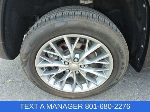 Used 2022 Jeep Grand Cherokee Summit w/ Adv Protech Group IV AWD/4WD image 5