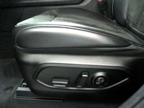 Used 2022 Jeep Grand Cherokee Altitude image 17