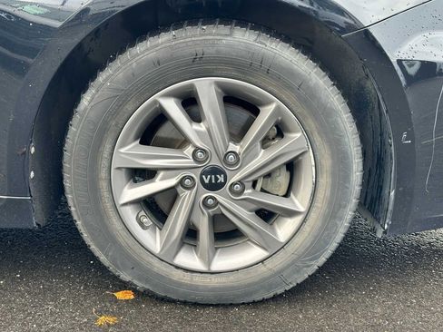 Used 2020 Kia Optima LX image 9