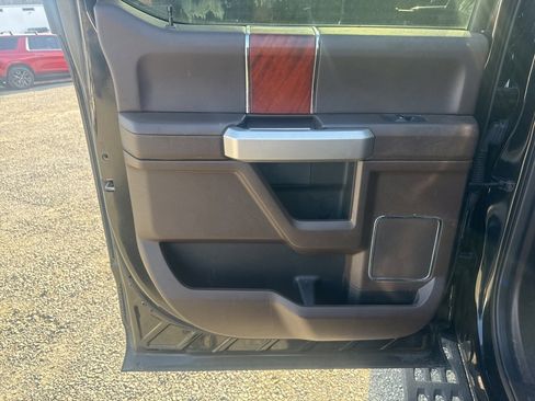 Used 2022 Ford F250 King Ranch w/ Tremor Off-Road Package image 17