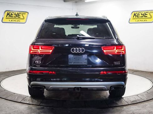 Used 2017 Audi Q7 3.0T Prestige image 3