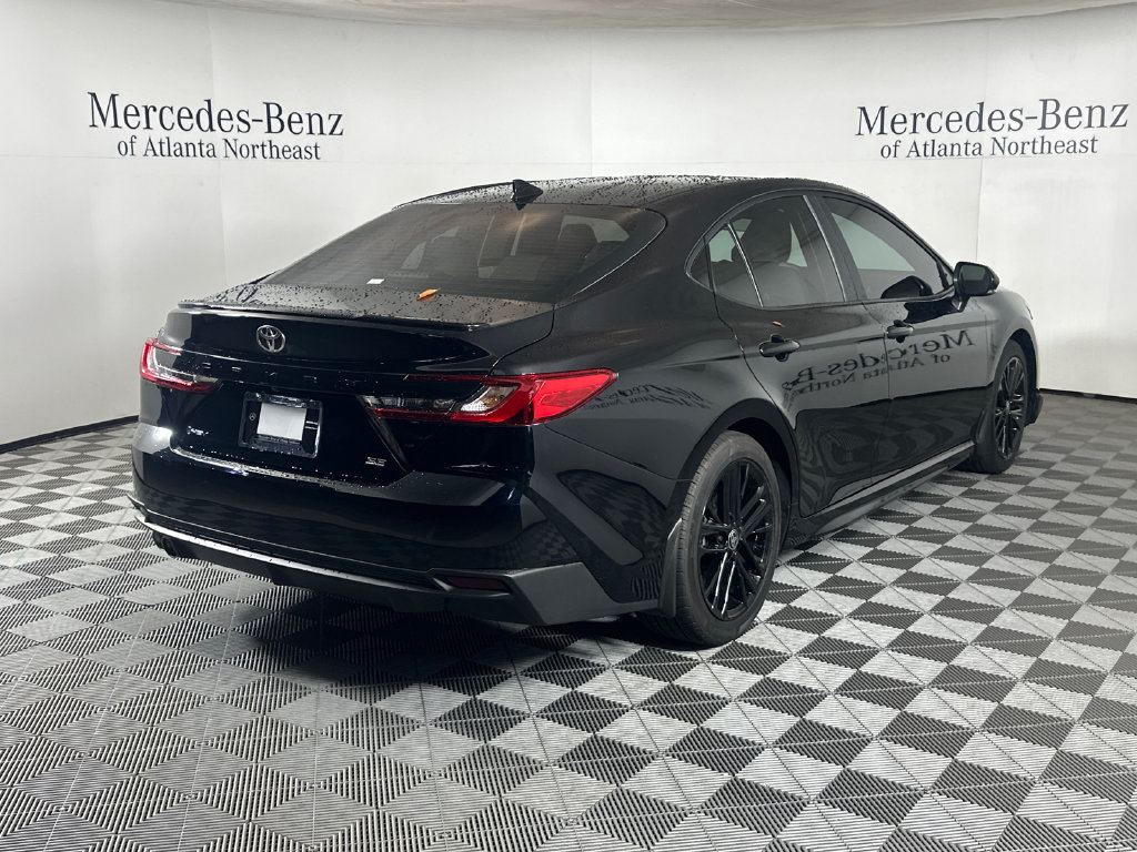 Used 2025 Toyota Camry SE FWD image 7