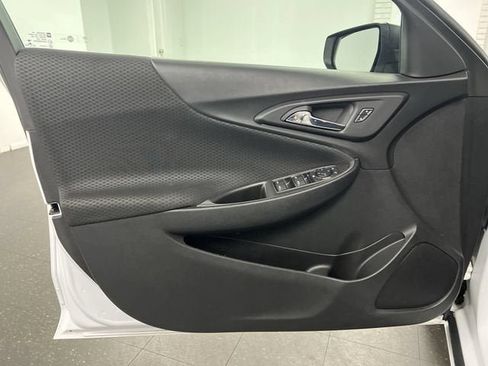 Certified 2017 Chevrolet Malibu LS FWD image 20