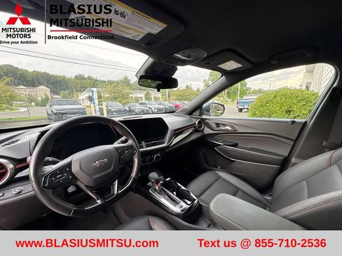 Used 2024 Chevrolet Trax RS w/ Driver Confidence Package FWD image 18